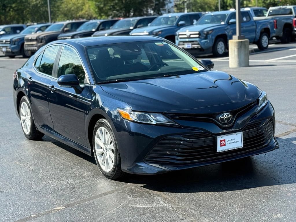 Used 2020 Toyota Camry LE w/ Convenience Package FWD image 11