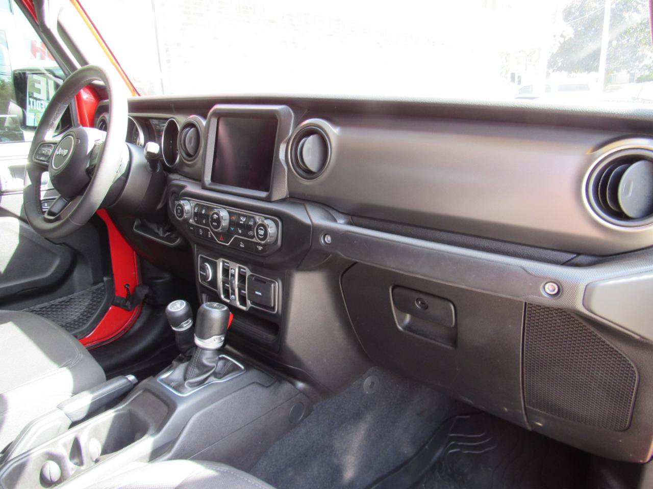 Used 2023 Jeep Gladiator Sport AWD/4WD image 34