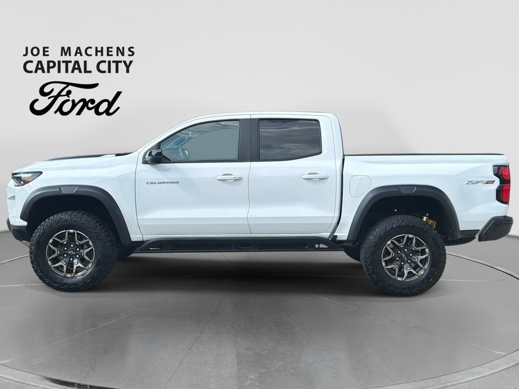 Used 2024 Chevrolet Colorado ZR2 w/ ZR2 Convenience Package III AWD/4WD image 8