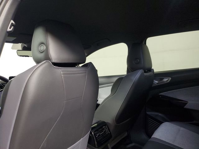 Used 2024 Volkswagen ID.4 2WD image 12