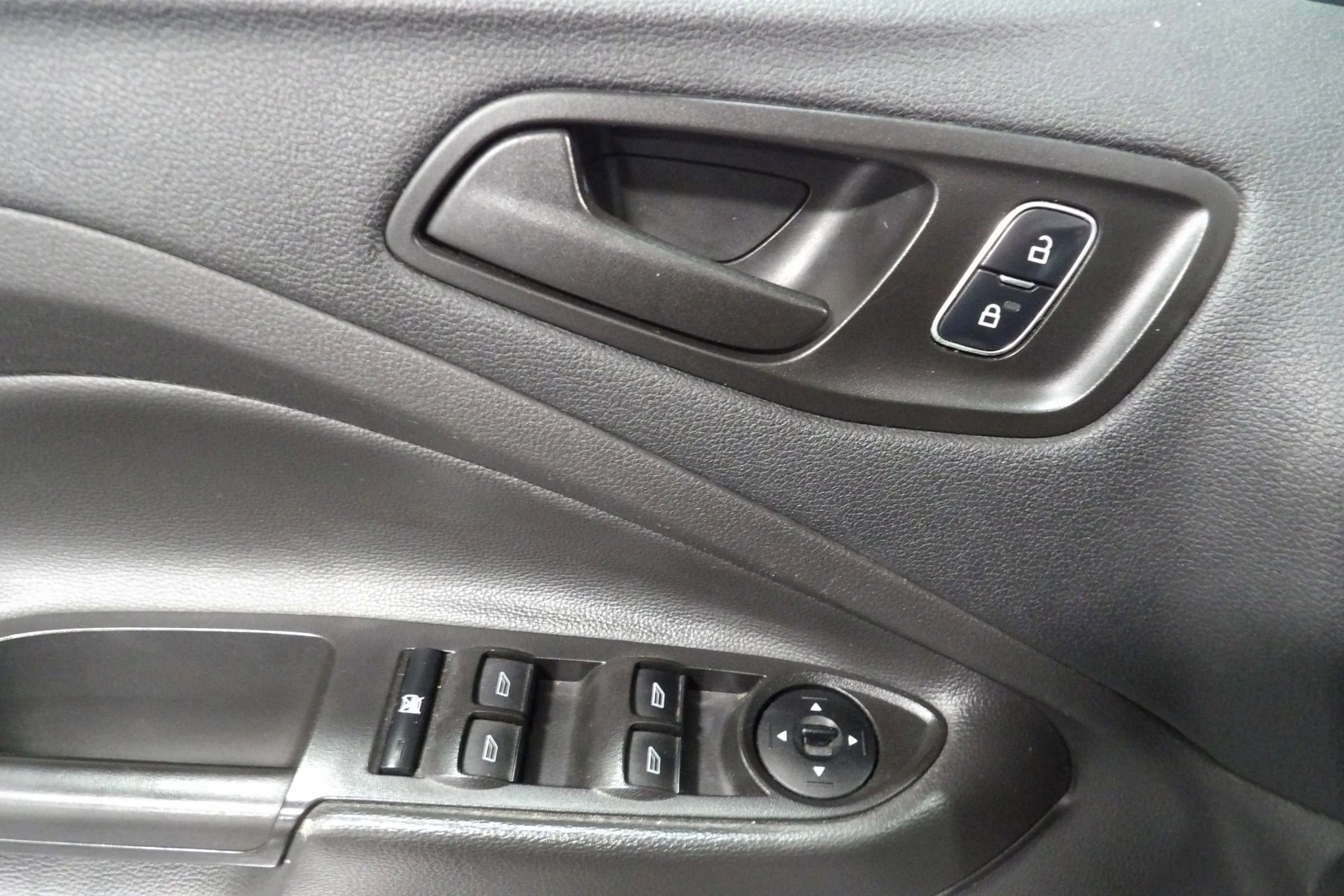 Used 2018 Ford Escape S image 8