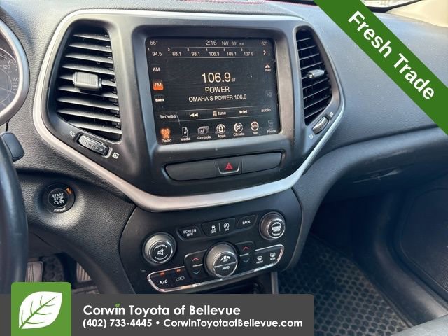 Used 2016 Jeep Cherokee Trailhawk w/ Comfort/Convenience Group image 14