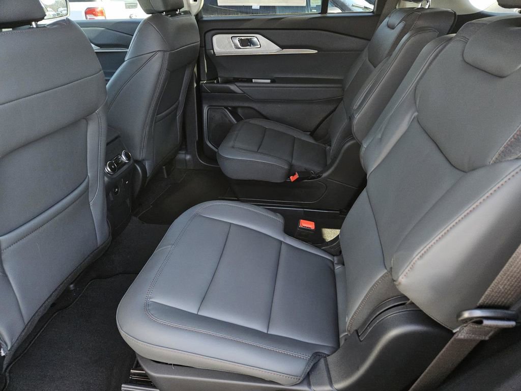 New 2026 Ford Explorer Active w/ Active Comfort Package image 27