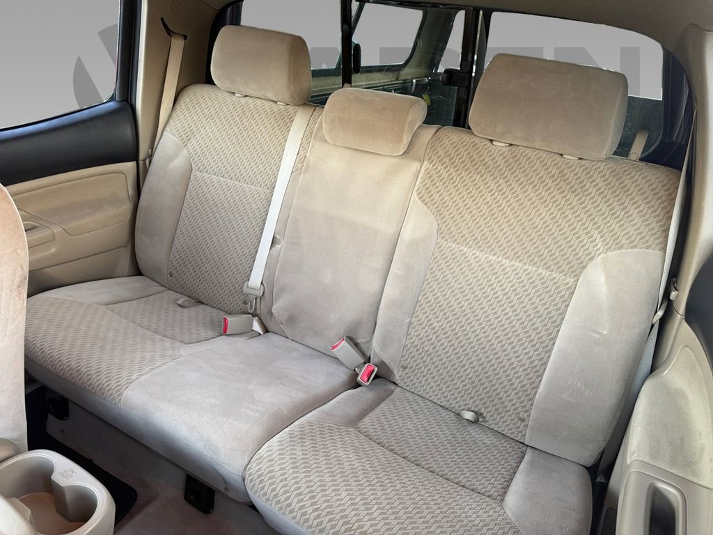 Used 2011 Toyota Tacoma 4x4 Double Cab w/ SR5 Pkg #2 image 4