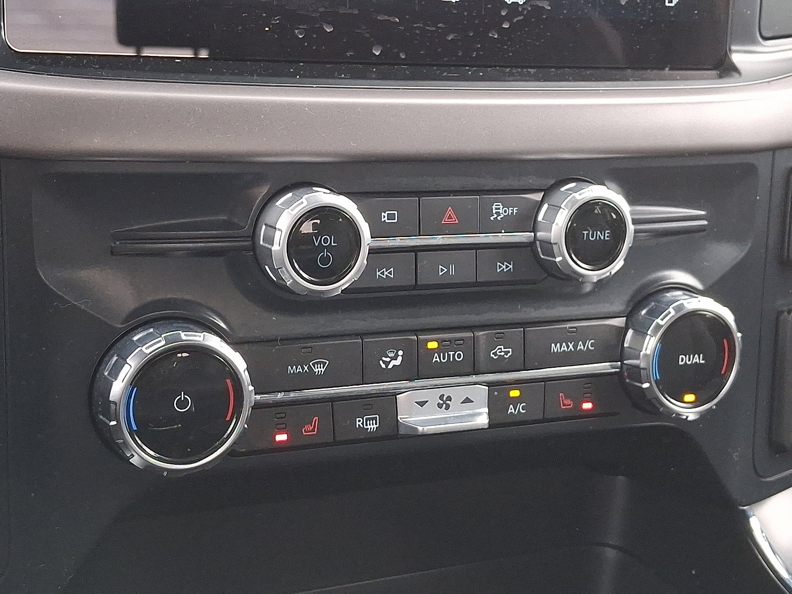 Used 2025 Ford F150 Lightning XLT image 15