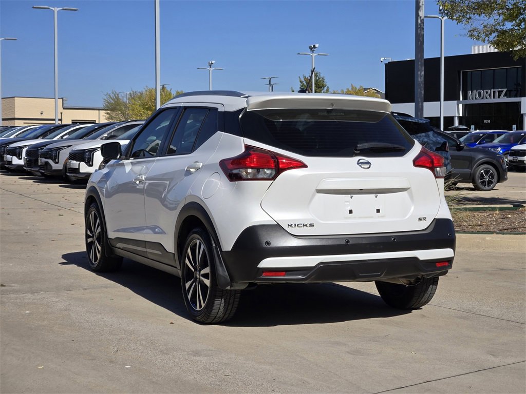 Used 2020 Nissan Kicks SR w/ SR Premium Package image 3