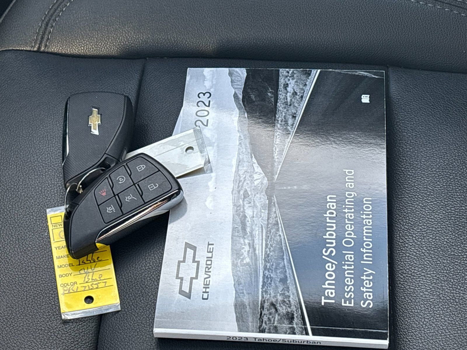 Used 2023 Chevrolet Tahoe LT w/ Luxury Package image 9