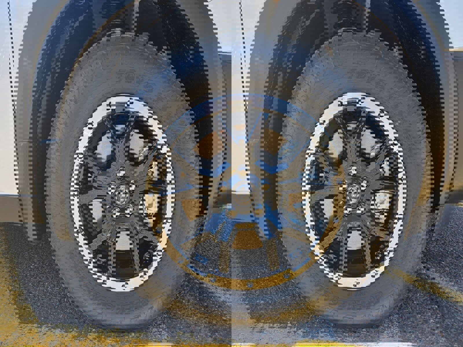 New 2025 Nissan Pathfinder Rock Creek image 9