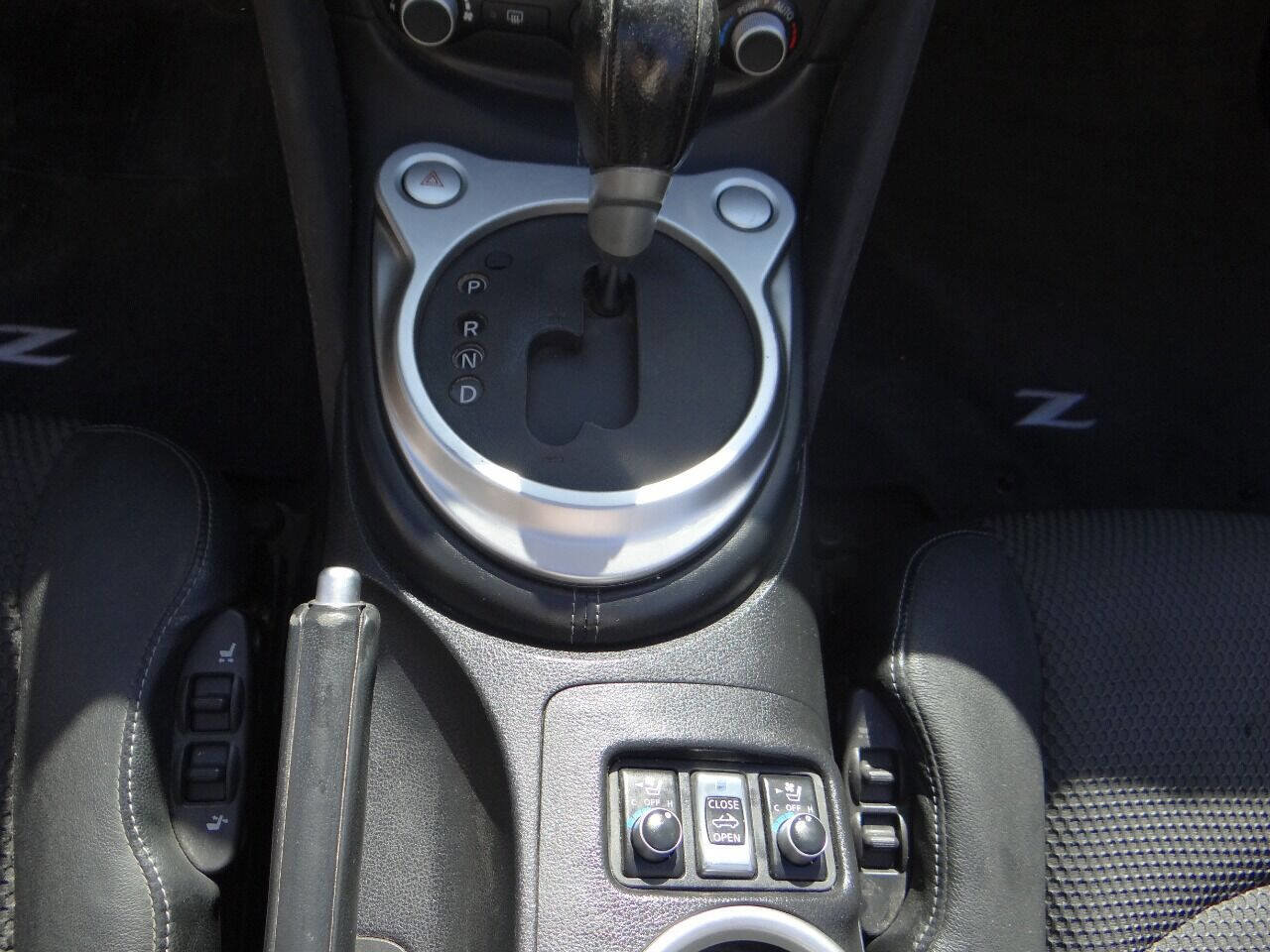 Used 2014 Nissan 370Z Touring w/ Sport Package RWD image 13