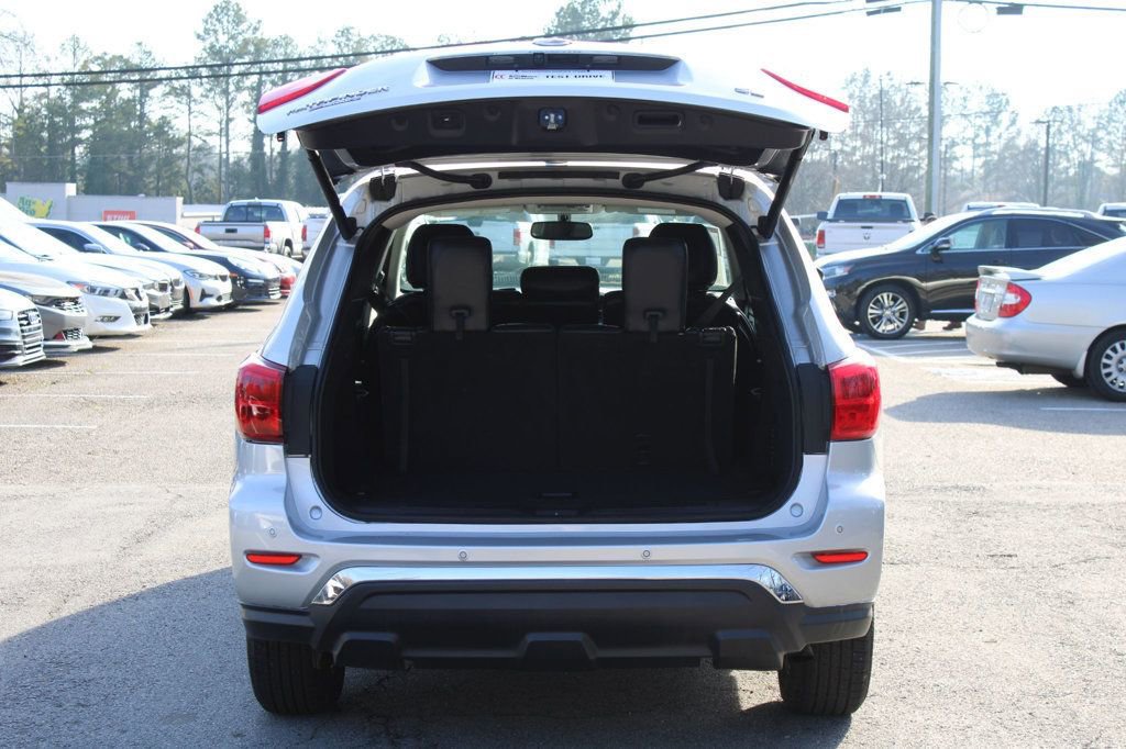 Used 2020 Nissan Pathfinder SL image 7