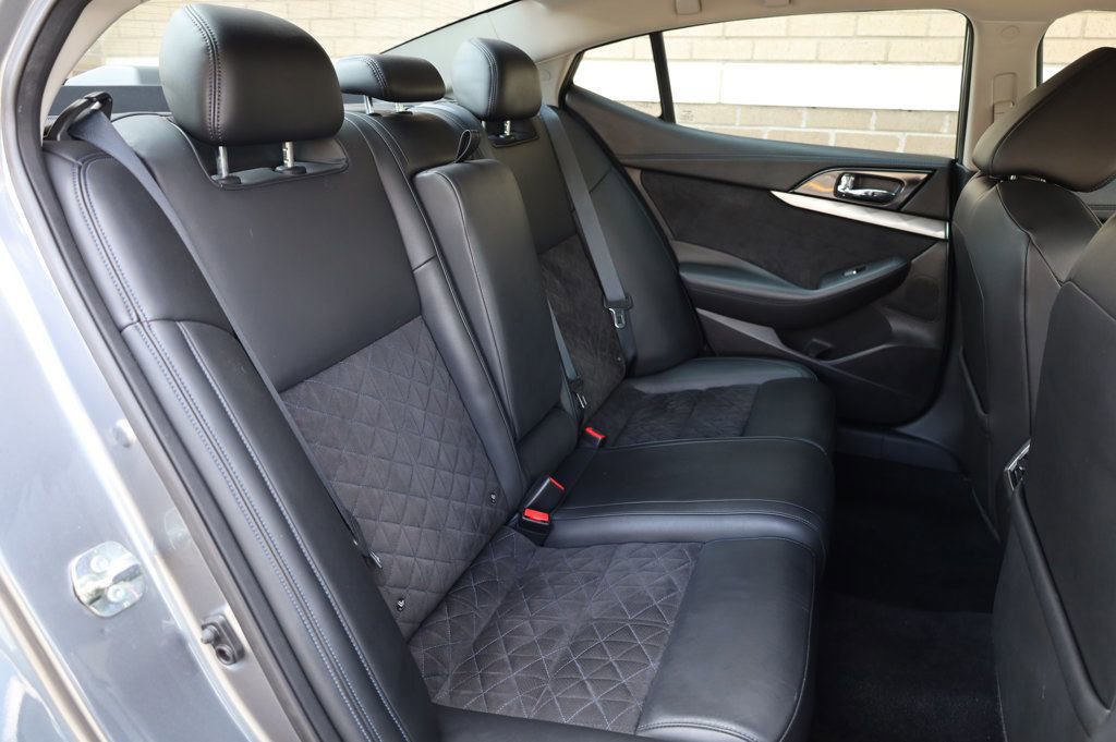 Used 2016 Nissan Maxima SR image 22