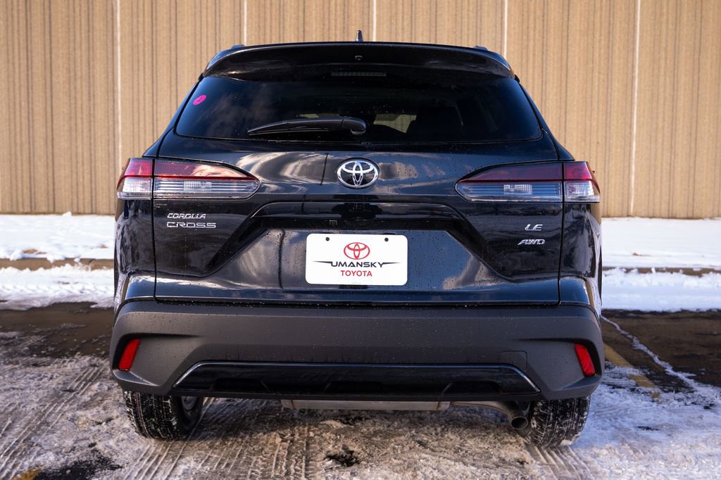 New 2026 Toyota Corolla Cross LE w/ Moonroof Package image 6