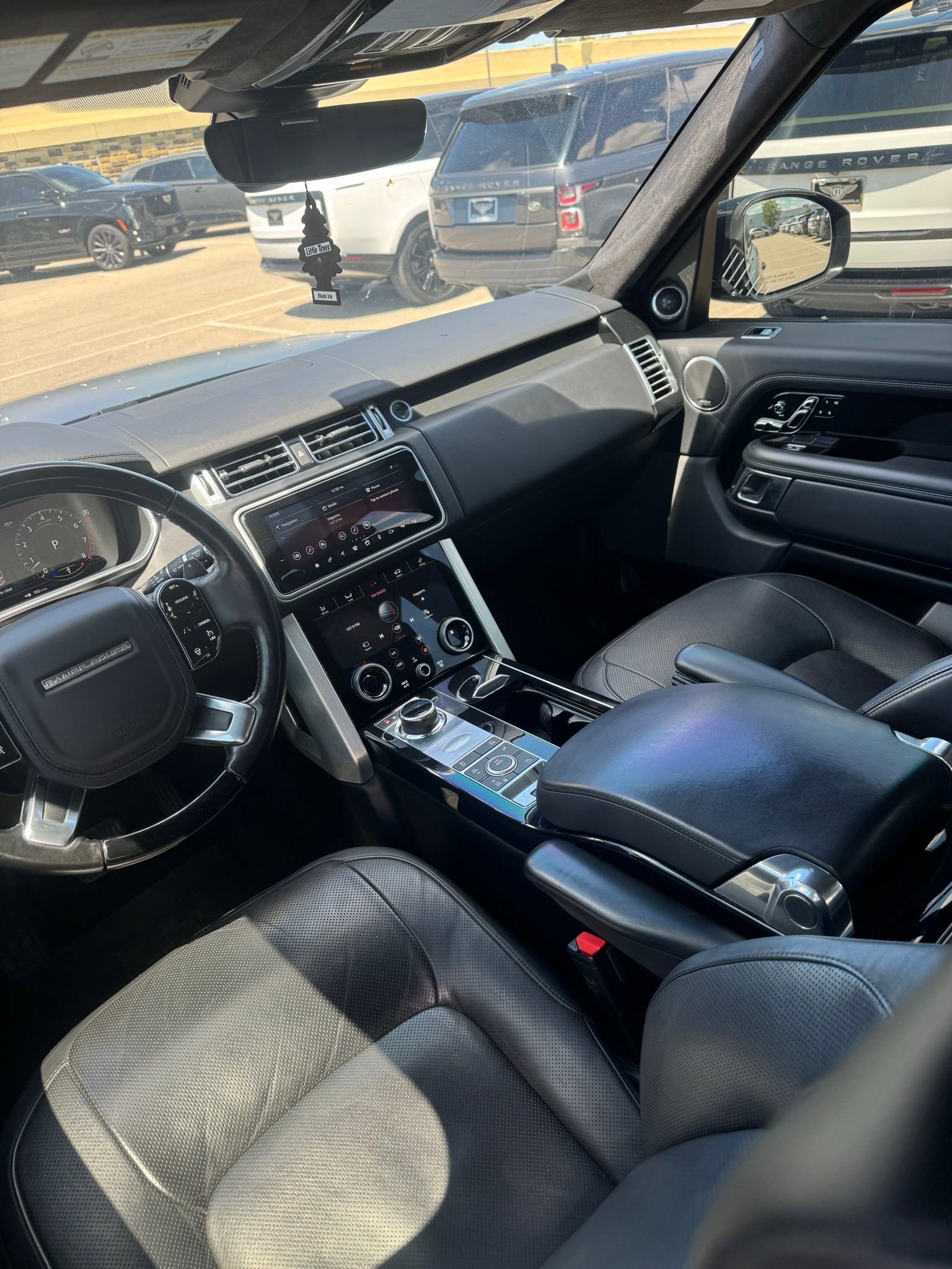 Used 2019 Land Rover Range Rover Supercharged AWD/4WD image 10