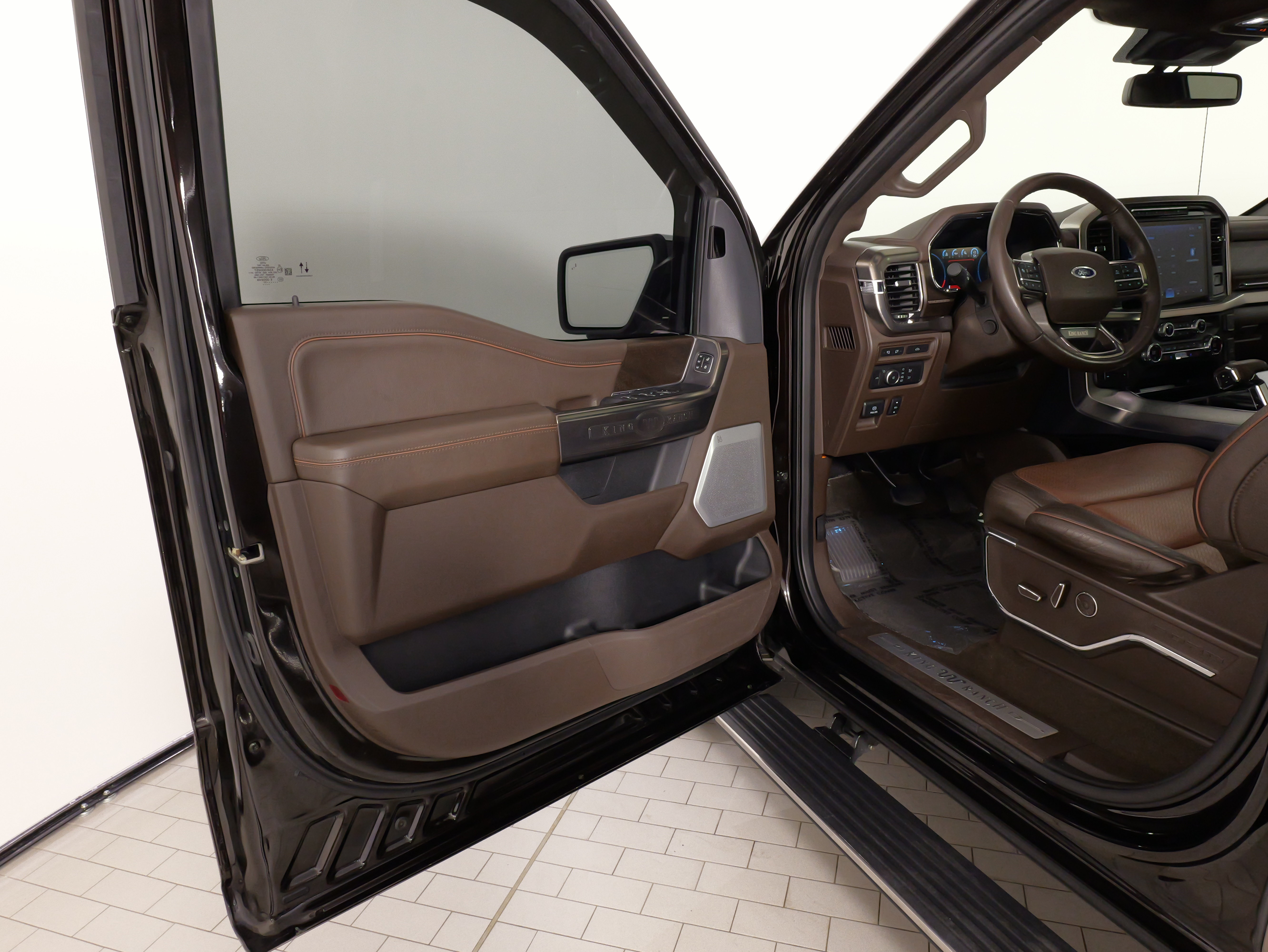 Used 2021 Ford F150 King Ranch w/ Equipment Group 601A High AWD/4WD image 25