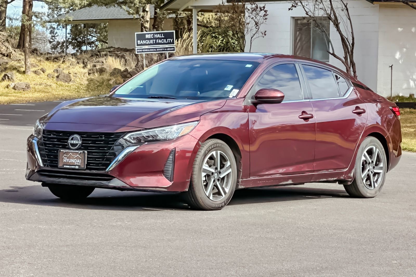 Used 2024 Nissan Sentra SV image 9