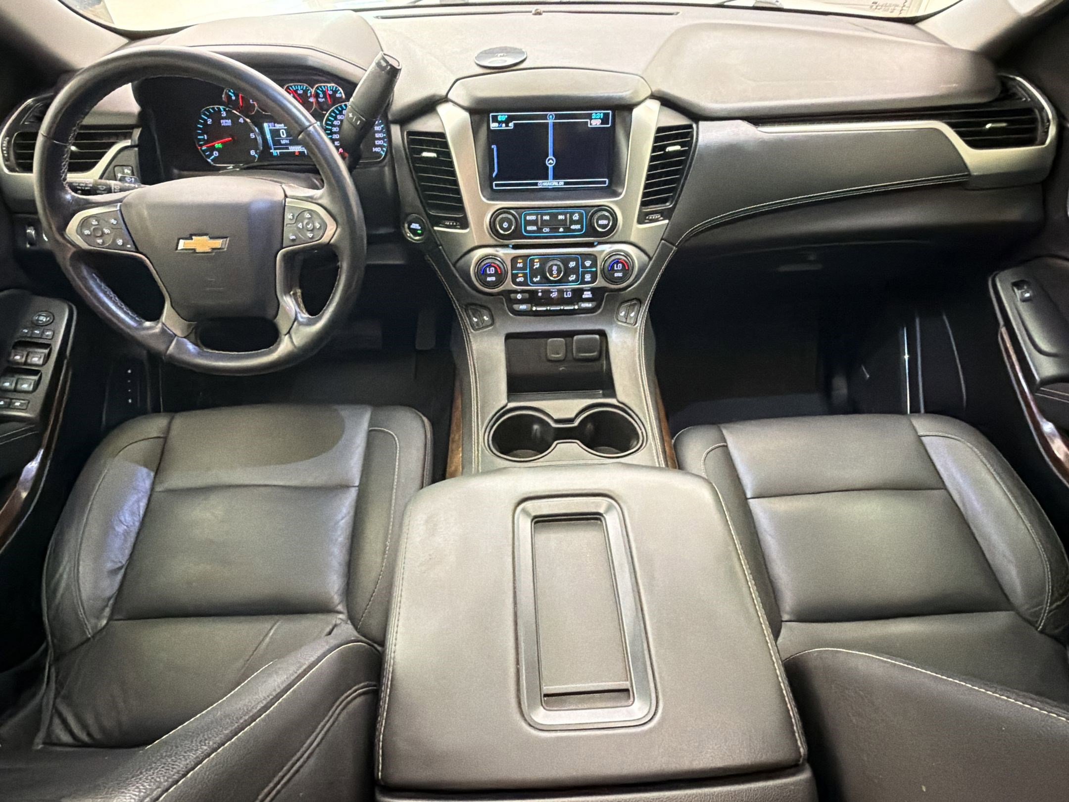 Used 2019 Chevrolet Tahoe LT w/ LT Signature Package image 17