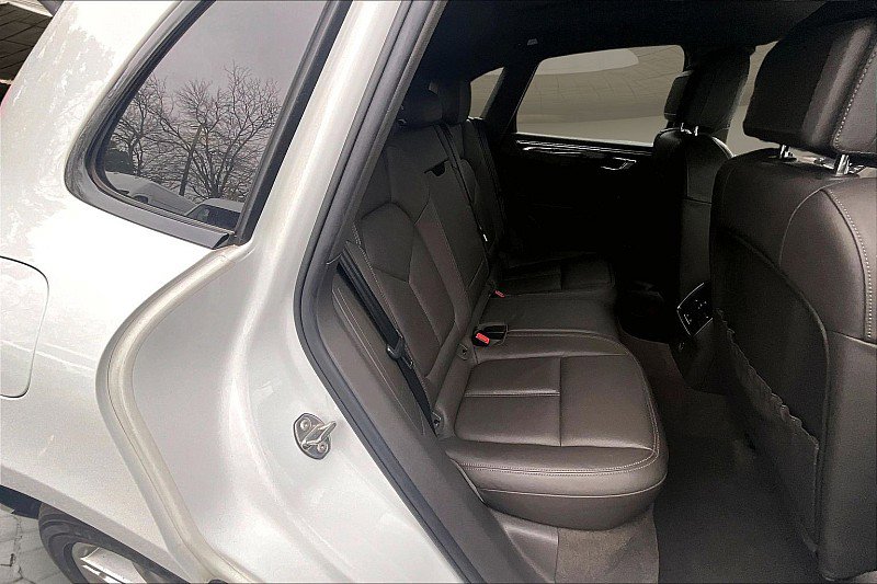 Used 2017 Porsche Macan S image 26