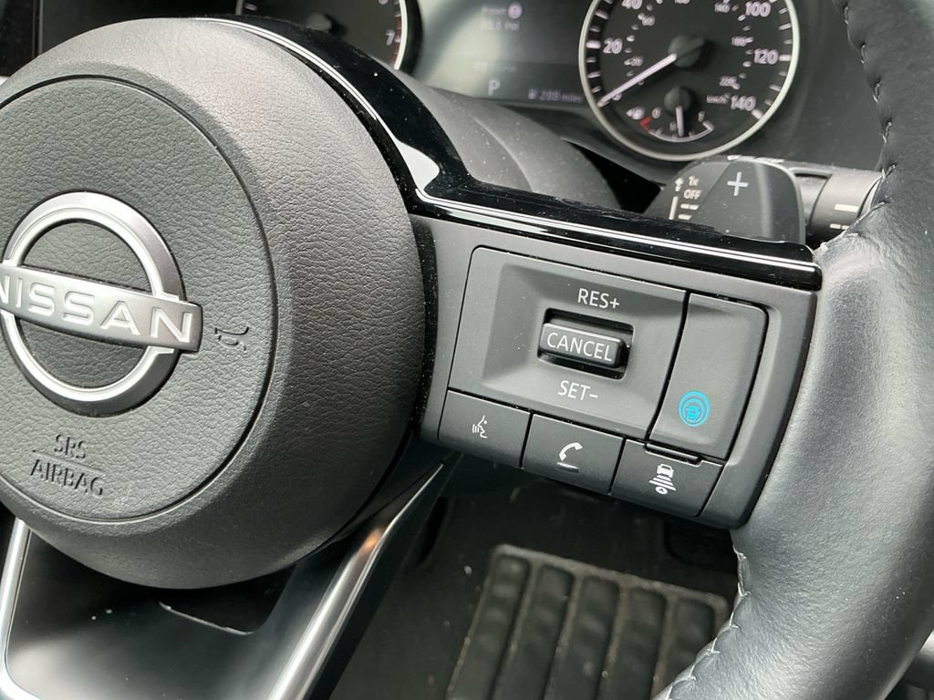 Used 2024 Nissan Pathfinder SL AWD/4WD image 20