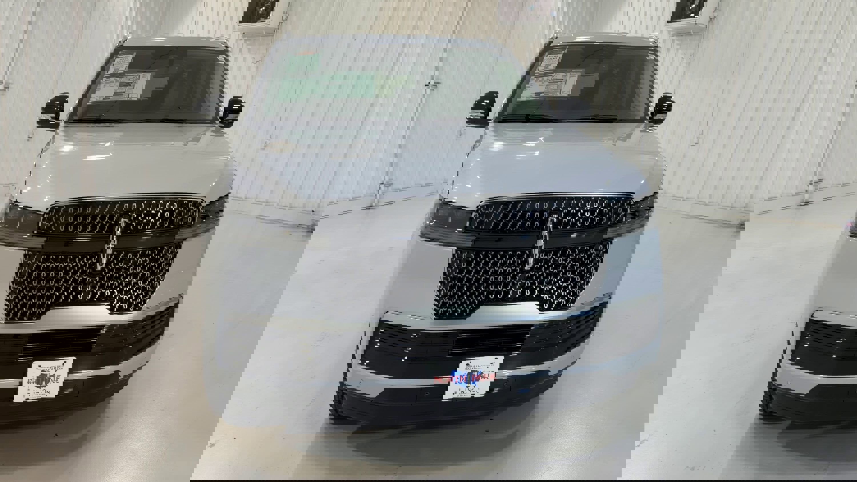 New 2026 Lincoln Navigator Premiere image 4