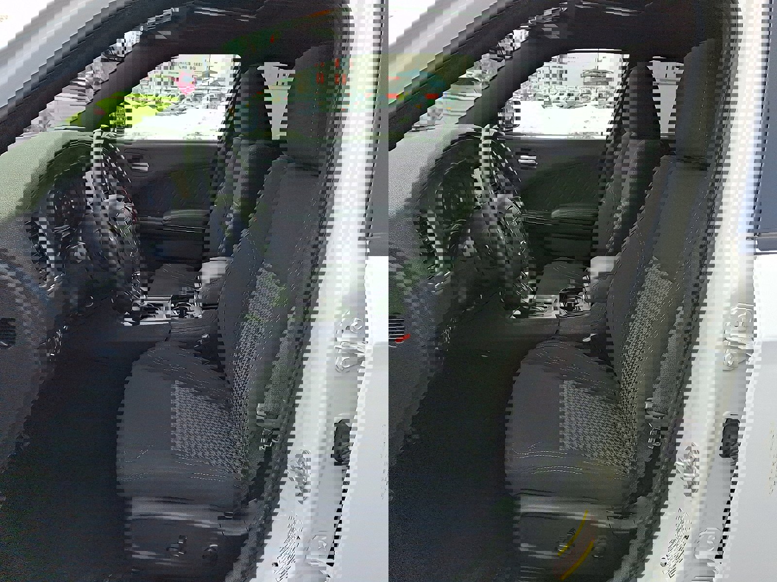 Used 2023 Dodge Charger SXT w/ Blacktop Package image 13