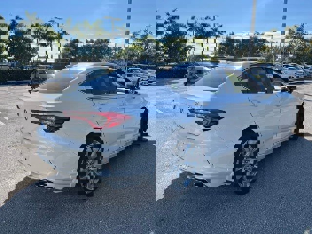 Used 2023 Acura TLX w/ Technology Package image 4