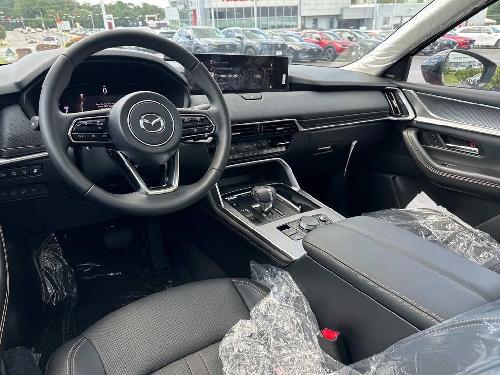 New 2025 MAZDA CX-70 Plug-In Hybrid w/ Premium Pkg image 2