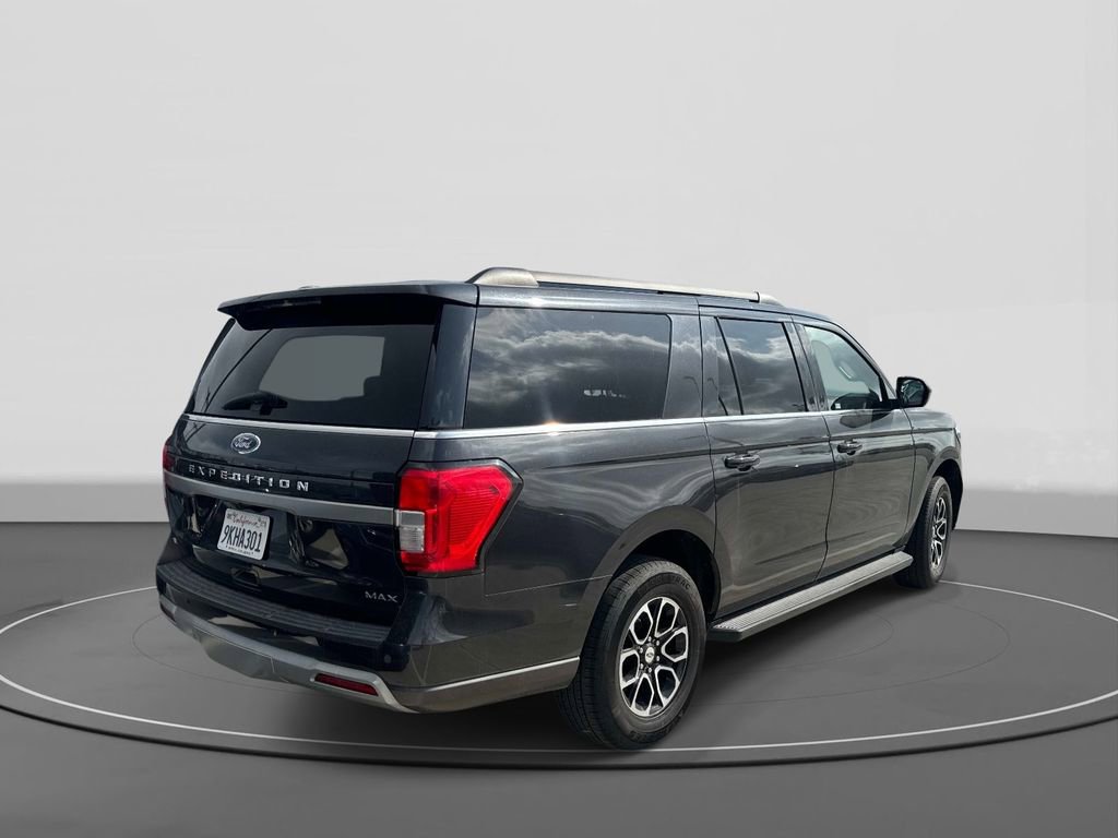 Used 2024 Ford Expedition Max XLT RWD image 5