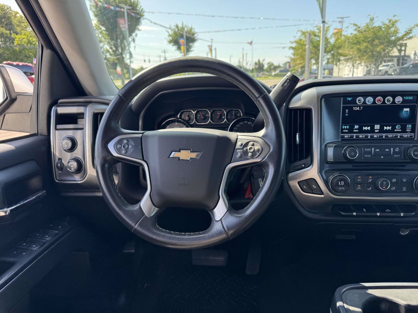 Used 2017 Chevrolet Silverado 1500 LT w/ All Star Edition AWD/4WD image 18