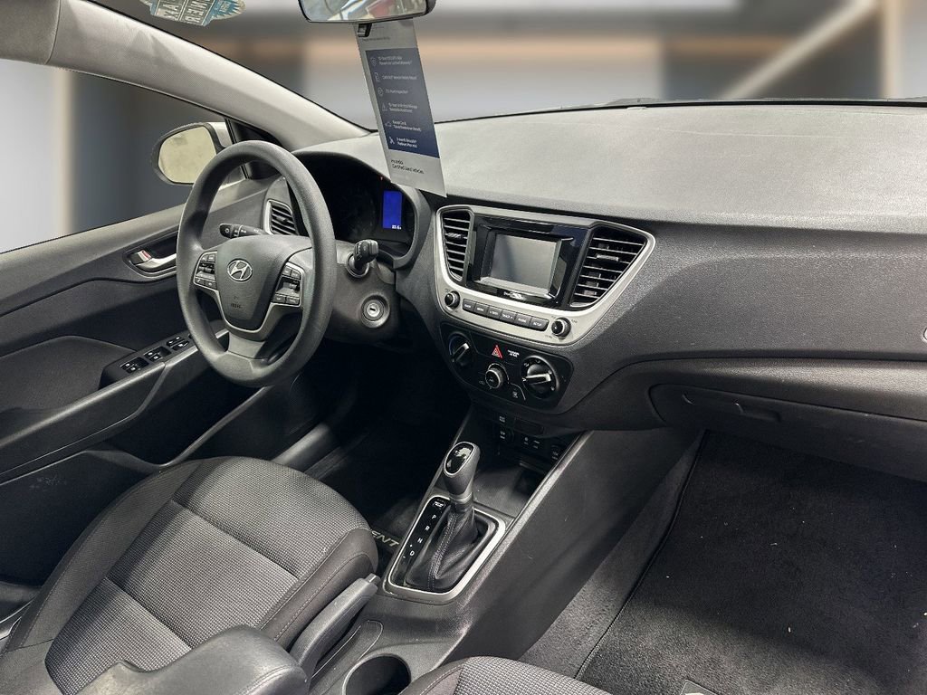 Certified 2022 Hyundai Accent SE image 6