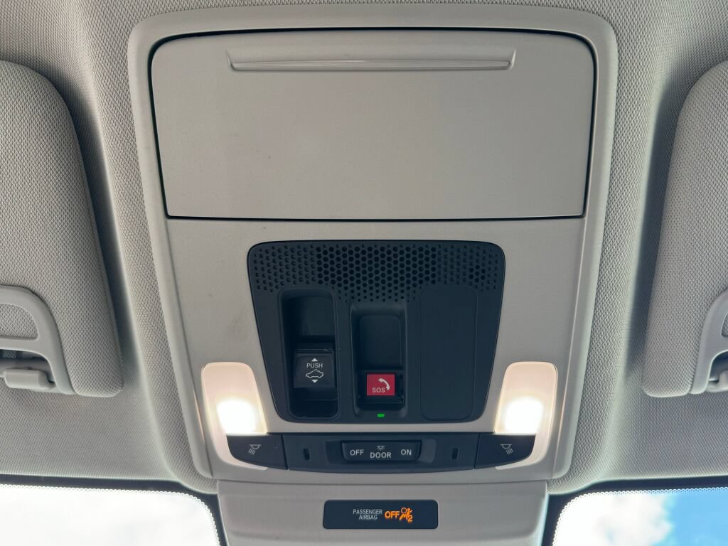 Used 2023 Honda Accord EX image 32