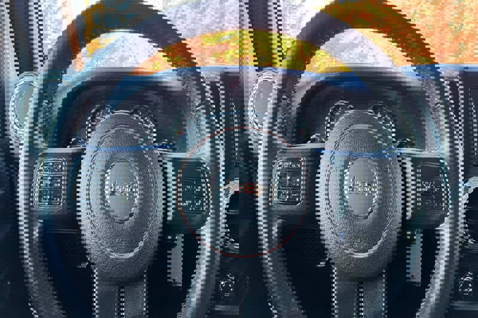 Used 2014 Jeep Wrangler Unlimited Sahara w/ Connectivity Group image 23