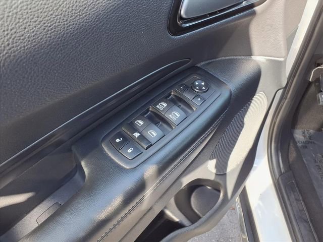 Used 2023 Dodge Durango SXT image 11