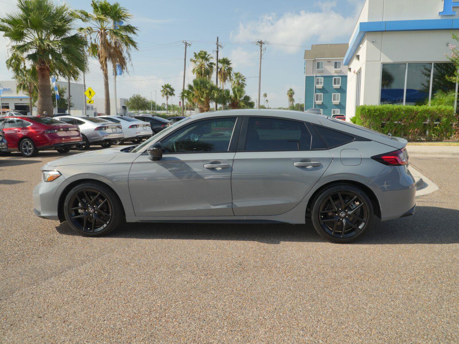 Used 2025 Honda Civic Sport image 15