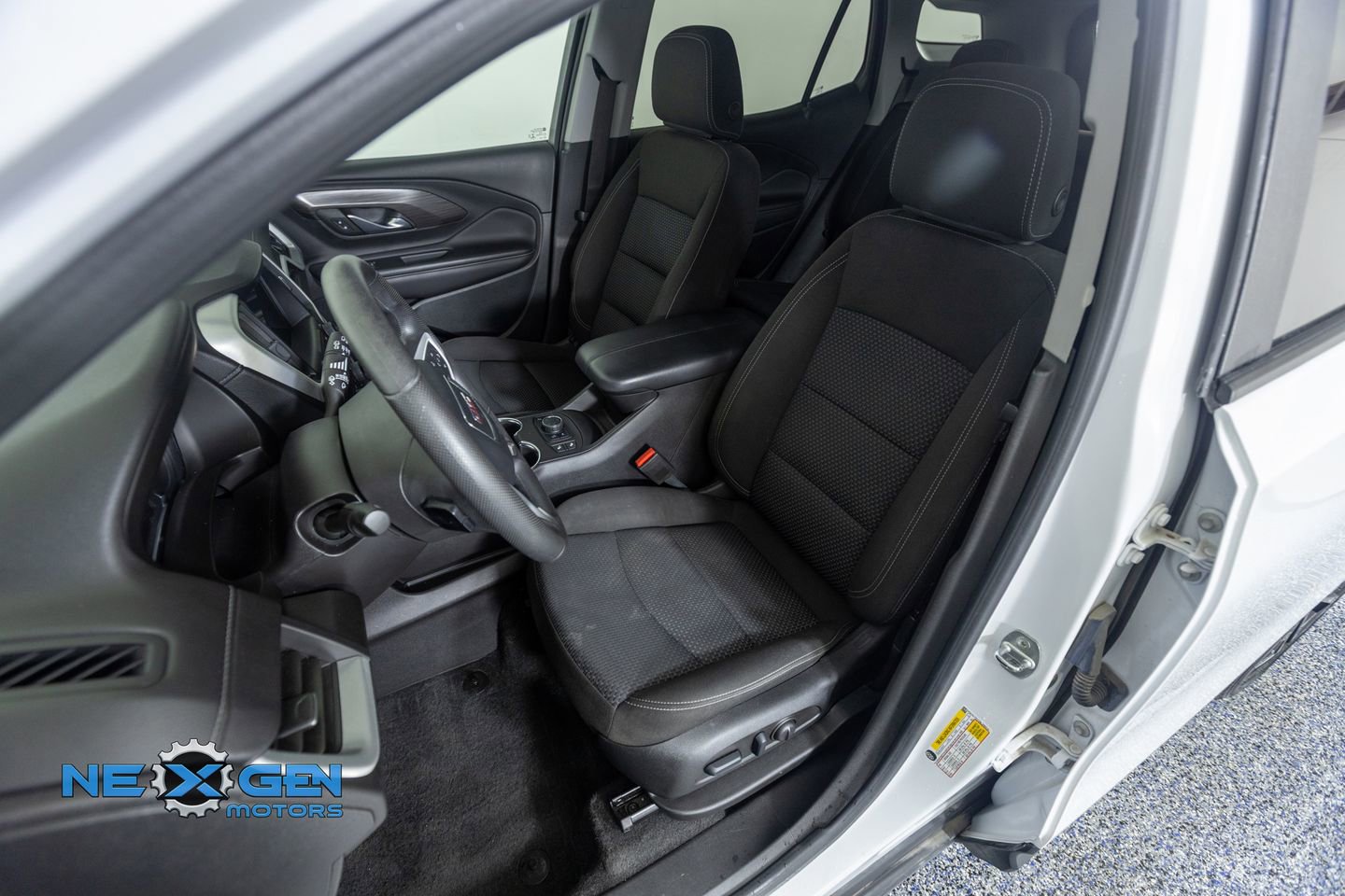 Used 2022 GMC Terrain SLE w/ Driver Convenience Package image 24