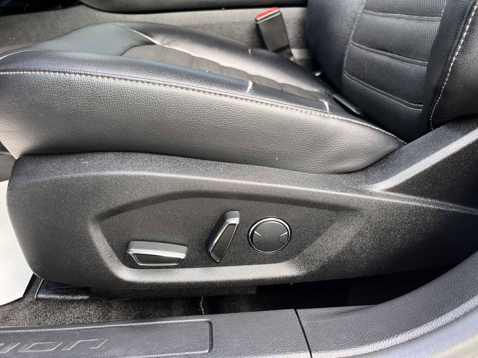 Used 2018 Ford Fusion SE w/ Equipment Group 201A image 34