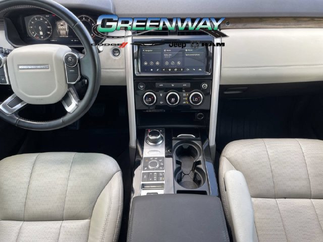 Used 2018 Land Rover Discovery HSE AWD/4WD image 15