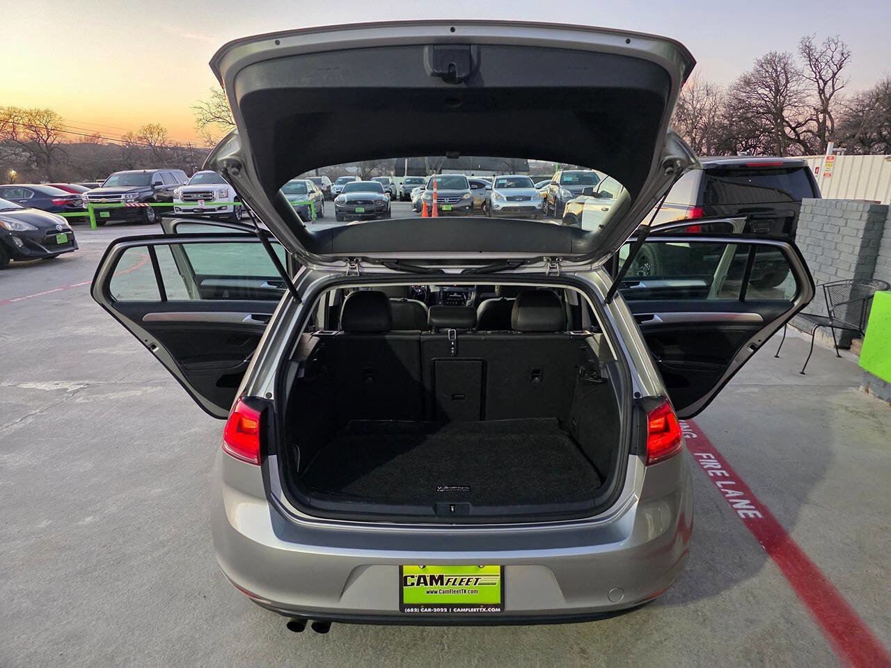 Used 2015 Volkswagen Golf S image 50