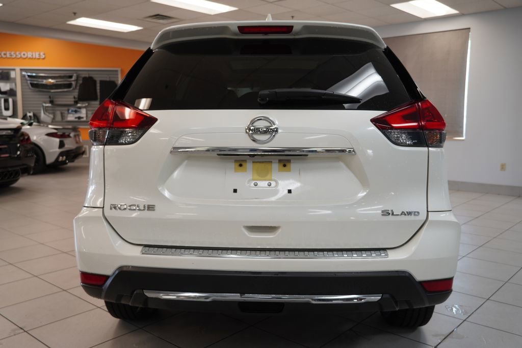 Used 2018 Nissan Rogue SL w/ Premium Package AWD/4WD image 13