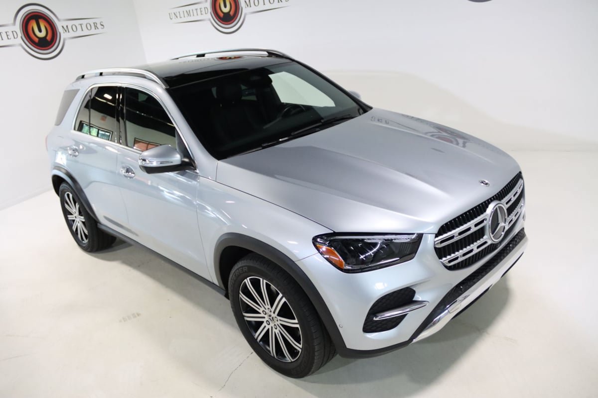 Used 2025 Mercedes-Benz GLE 350 4MATIC w/ Winter Package image 76