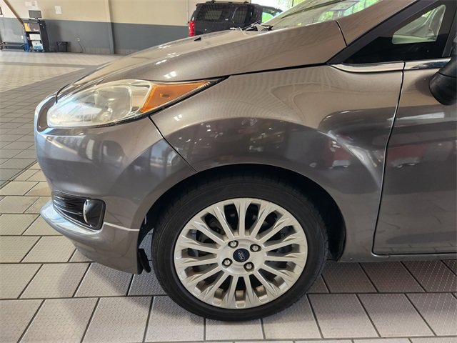 Used 2014 Ford Fiesta Titanium FWD image 5