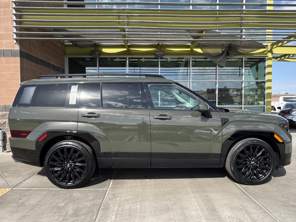 Used 2024 Hyundai Santa Fe Calligraphy image 9