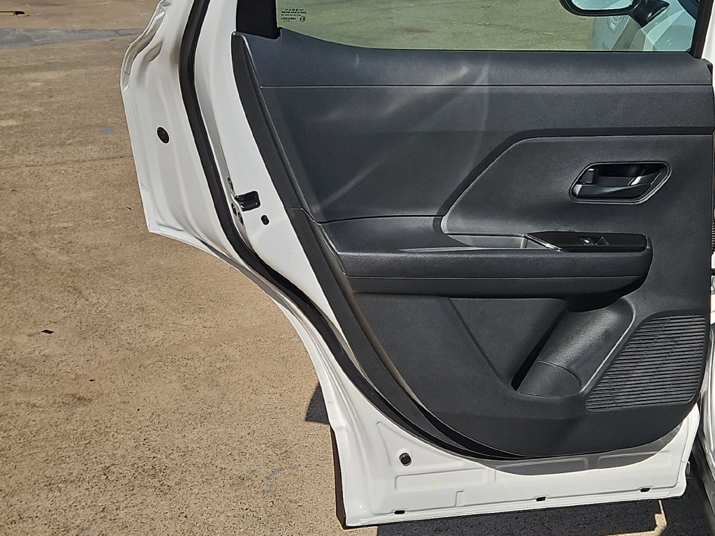 New 2027 Nissan Kicks S FWD image 18