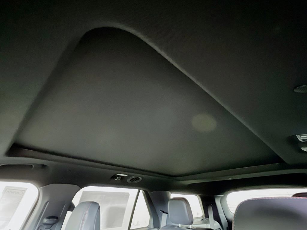 New 2026 Ford Explorer ST-Line w/ ST-Line Street Pack image 28