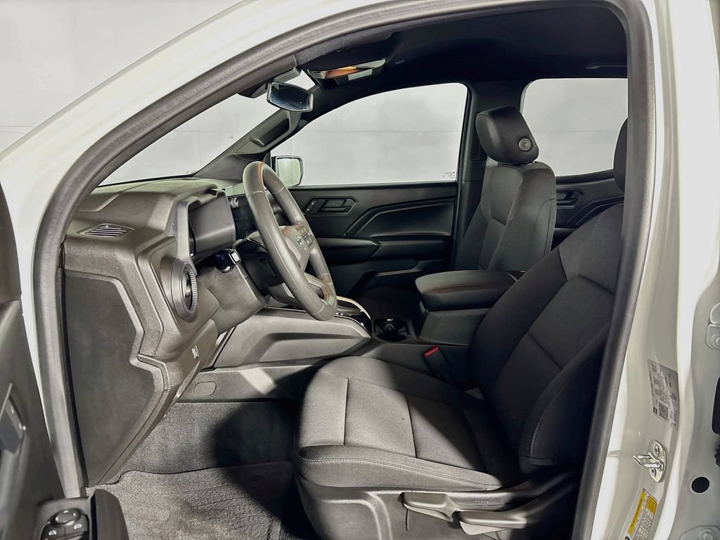 Used 2026 Chevrolet Colorado Trail Boss AWD/4WD image 11