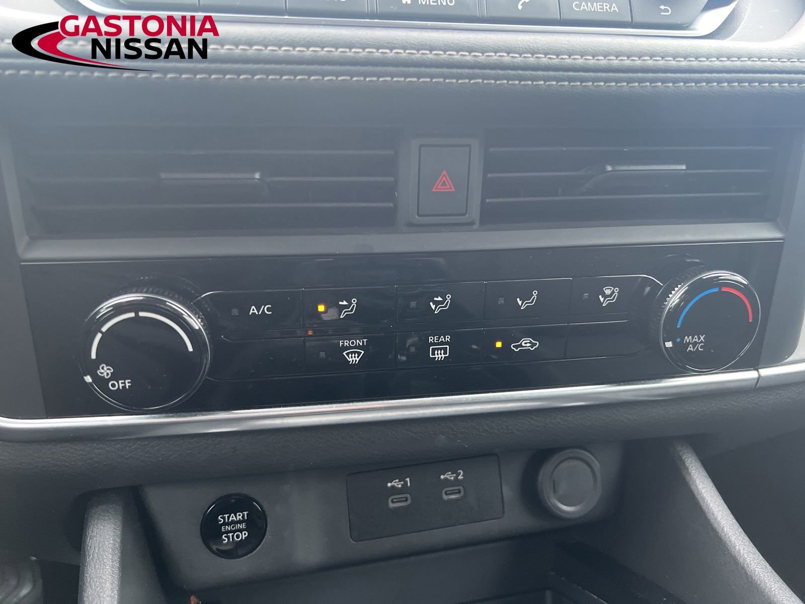 Used 2024 Nissan Rogue S image 45