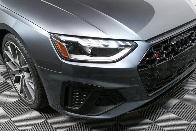Used 2023 Audi S4 Premium Plus w/ Premium Plus Package image 36