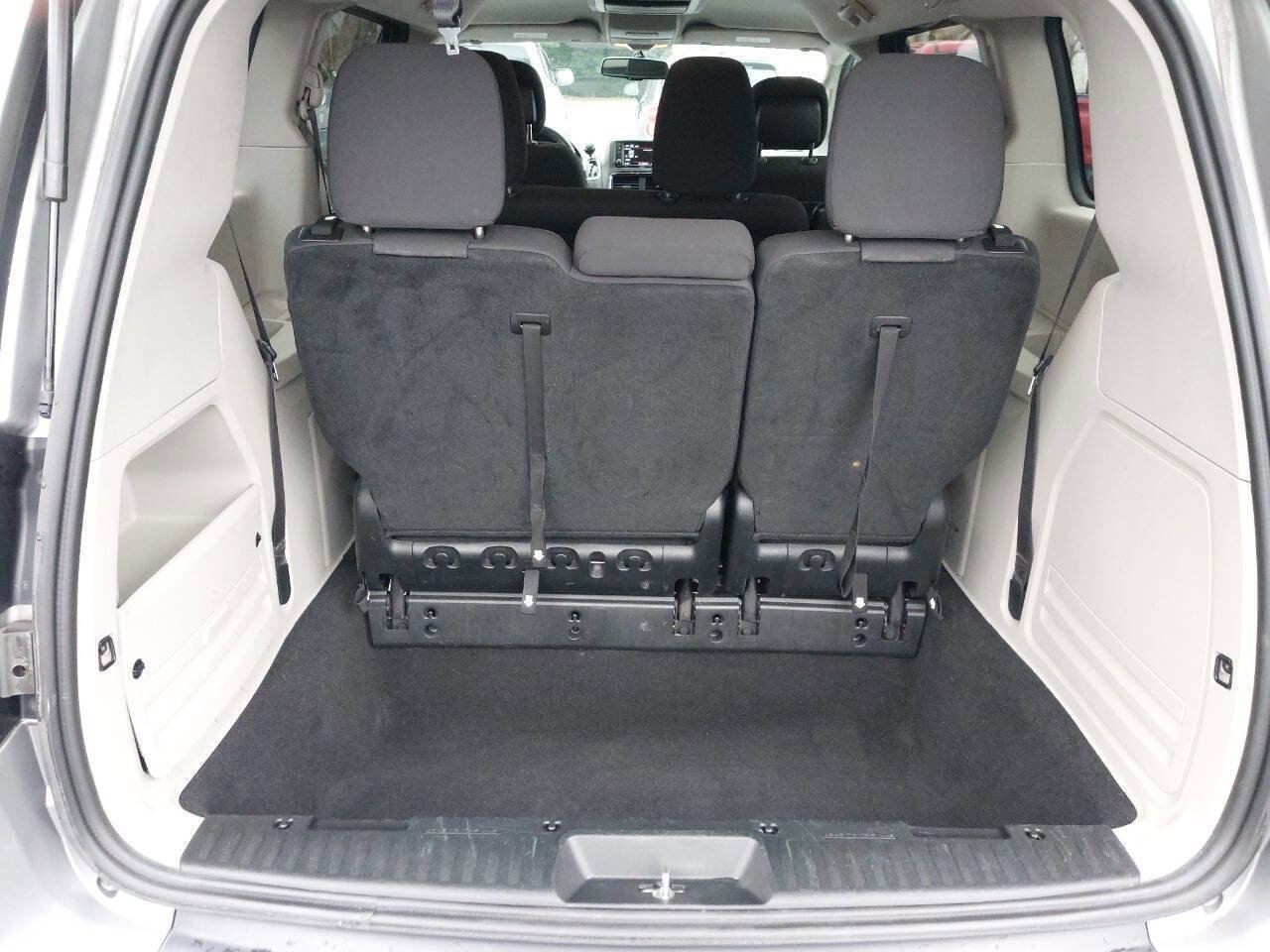 Used 2017 Dodge Grand Caravan SE w/ Power Window Group image 4