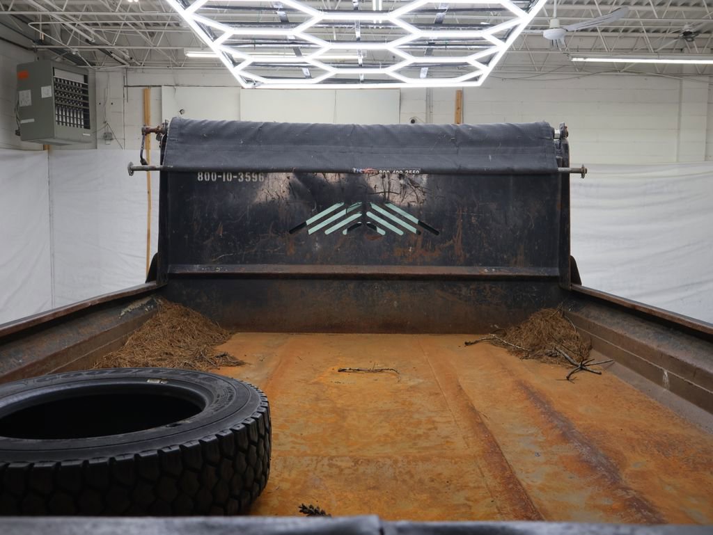 Used 2016 Ford F550 4x4 Regular Cab Super Duty image 12