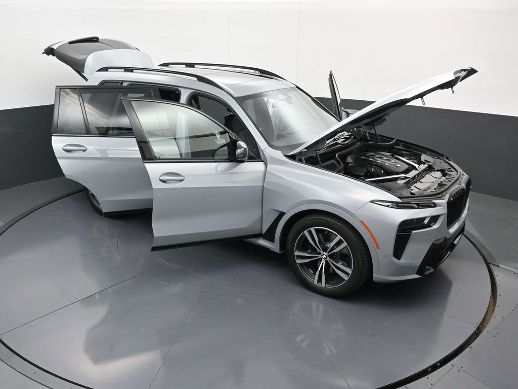New 2026 BMW X7 M60i w/ Executive Package image 49