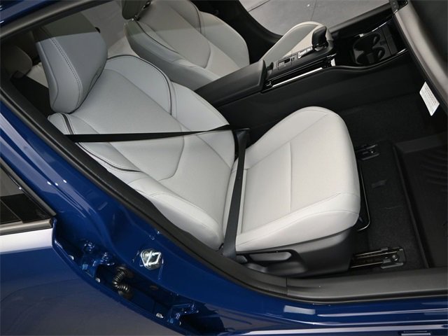 New 2026 Toyota Prius XLE image 16